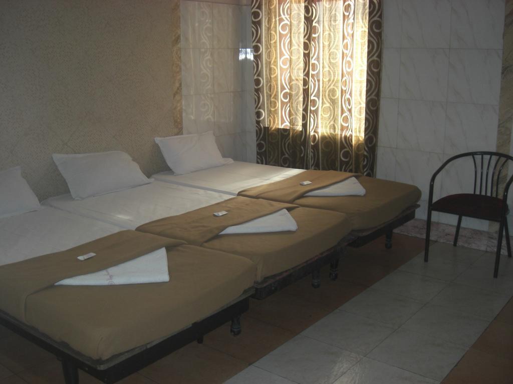 Hotel Haridwar Haiderabad Buitenkant foto